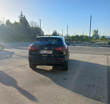 Nissan Qashqai cena 60900 przebieg: 175000, rok produkcji 2018 z Dobrzyca małe 154